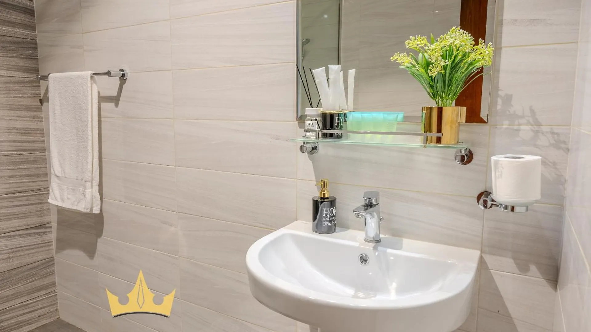 Dunya Tower Royal Suites Dubai Holiday home